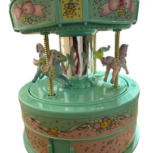 Vintage 1999 Moose Mountain Toymakers Multi Unicorn Musical Carousel Jewelry Box